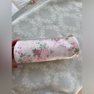 Floral makeup pouch